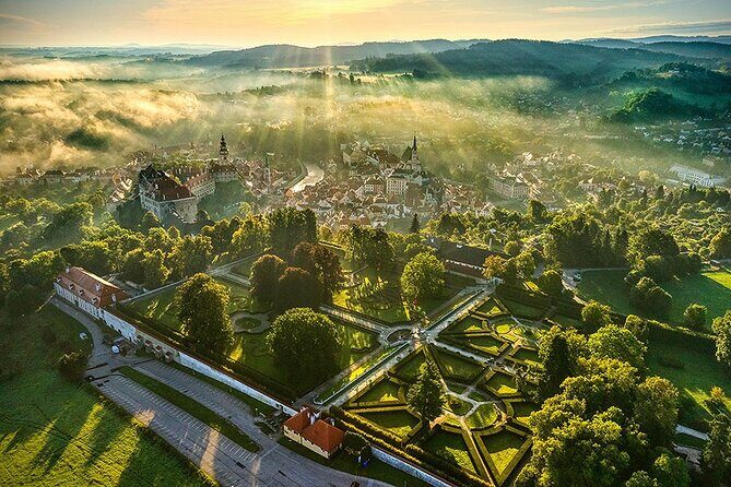 Private Day Trip from Prague to Cesky Krumlov - The Sum Up
