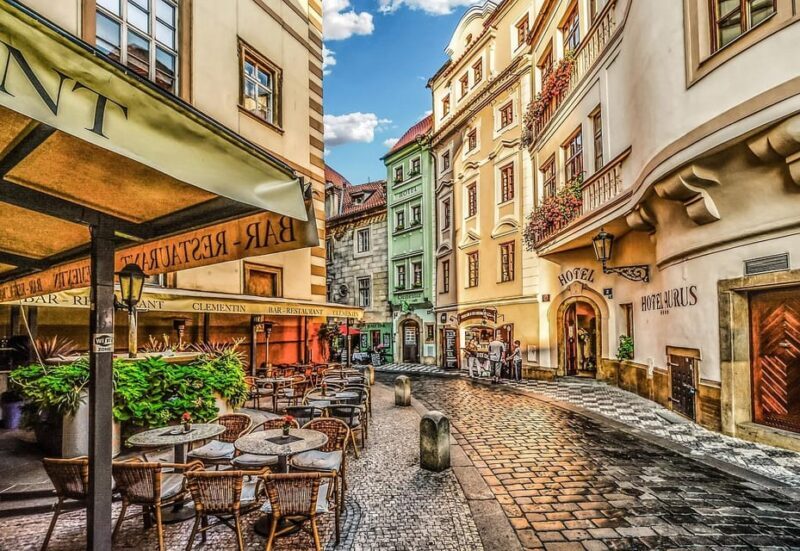 Private day trip from Prague to Vienna and back, in English. - The Sum Up