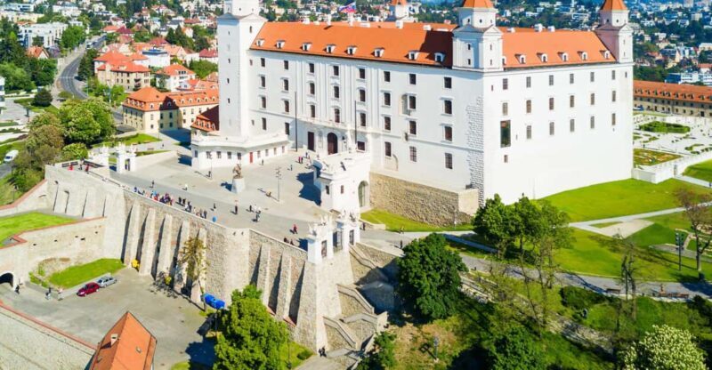 Private day trip from Vienna to Bratislava, and back - Why the Private Transport Matters