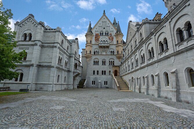Private day trip: Munich to Neuschwanstein Castle, local driver - In The Sum Up