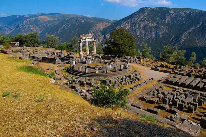Private Day Trip of Delphi from Athens - A Closer Look at the Itinerary