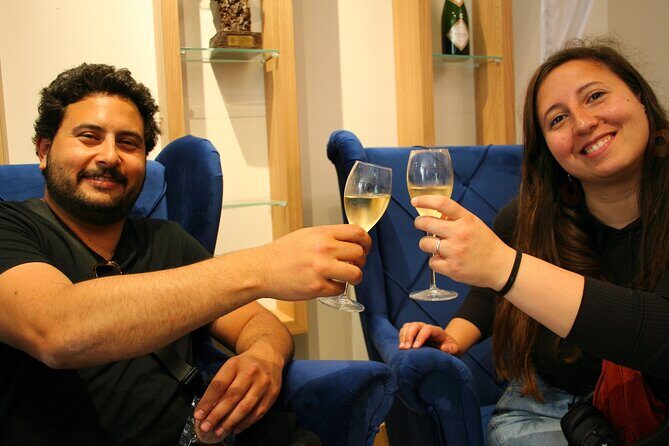 Private Day Trip Paris to Champagne: Lunch+Tastings with Producer - Who is this tour best suited for?