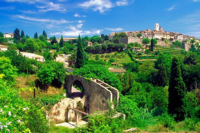 Private Day Trip : Provence Countryside by Minivan from Cannes - The Comfort of Private Travel & Guided Insights