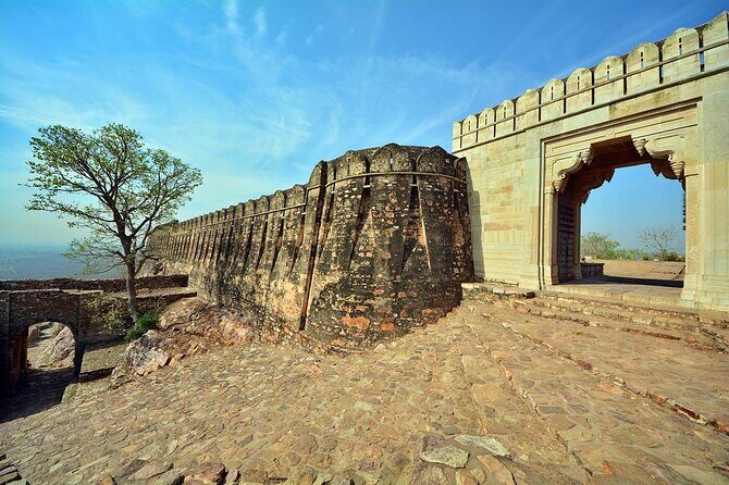 Private Day Trip to Chittorgarh Fort from Udaipur - FAQs