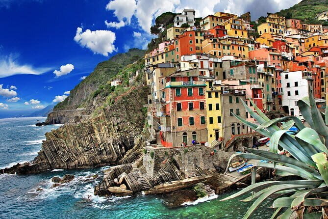 Private Day Trip to Cinque Terre and Pisa from Florence - The Experience Breakdown in Detail