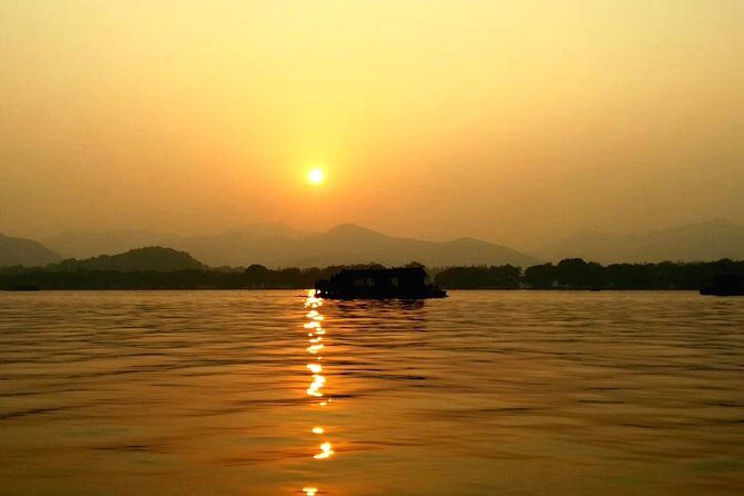 Private Day Trip to Hangzhou from Shanghai by Bullet Train - Exploring the Itinerary in Detail