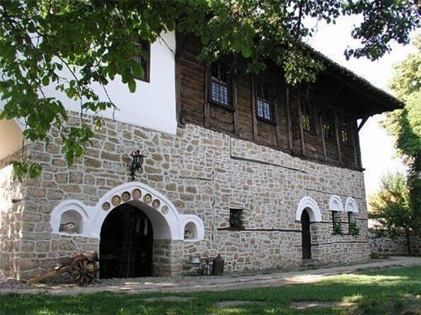 Private Day-Trip to Medieval Bulgaria from Bucharest - Key Points