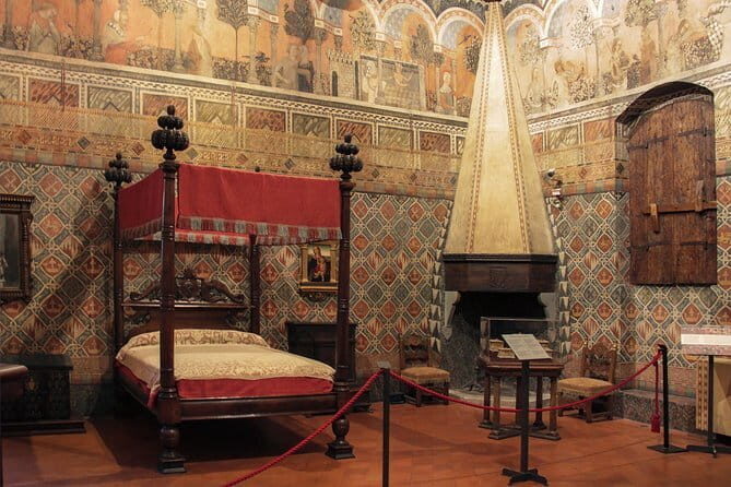 Private Day Trip to Montalcino and Montepulciano from Florence - Practical Details