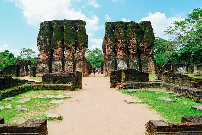 Private Day Trip To Sigiriya rock And Polonnaruw Ruins - Introduction: Exploring Sigiriya and Polonnaruwa in Comfort