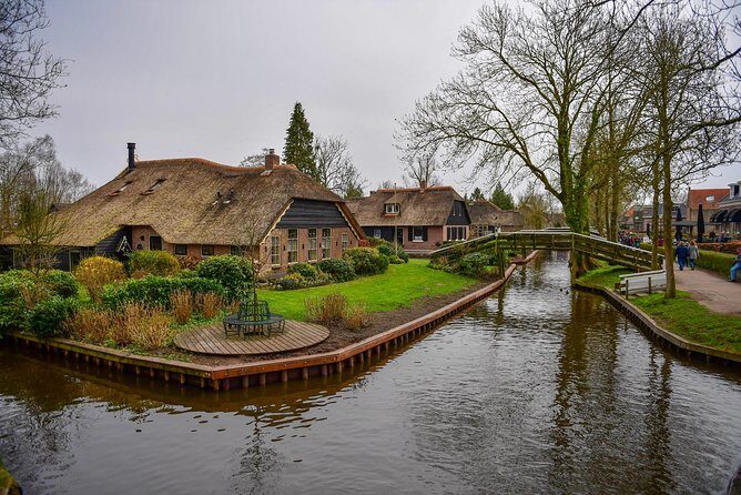 Private Daytrip Giethoorn and Windmills of Zaanse Schans from Amsterdam - Who Is This Tour Best For?
