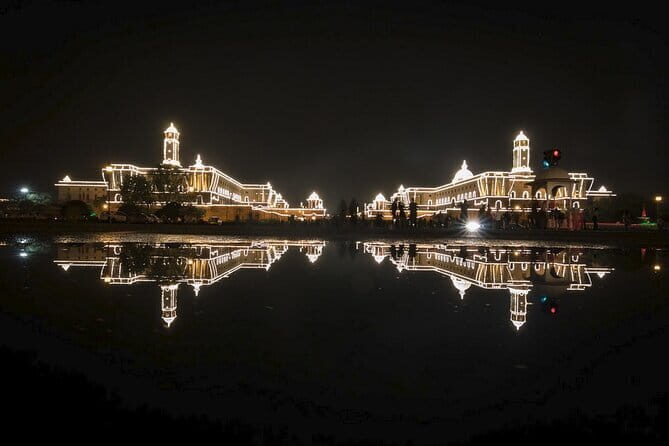 Private Delhi Night Tour with Chandni Chowk Rickshaw Ride - The Sum Up