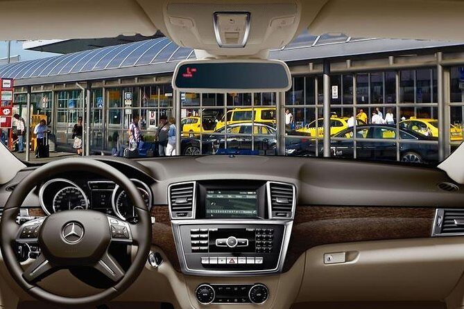 Private Departure Transfer: Central Prague to Vaclav Havel Airport - Detailed Review of the Prague to Airport Private Transfer