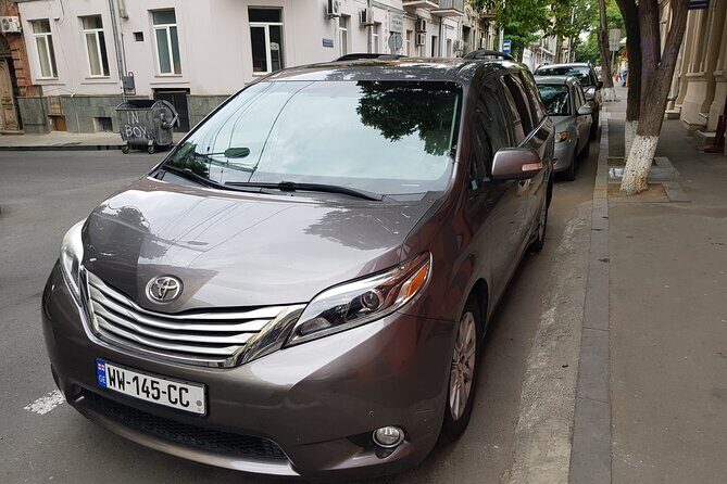 Private Departure Transfer: from Tbilisi Hotel to Tbilisi Airport - In-Depth Review of the Tbilisi Airport Transfer
