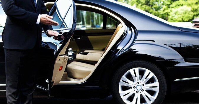 Private departure transfer from your hotel in Negombo to the Airport - Key Points