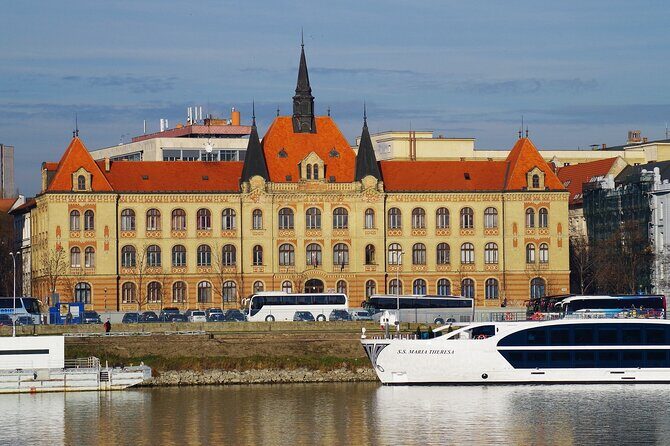 Private Direct Transfer From Vienna Airport to Bratislava - Who Should Consider This Transfer?