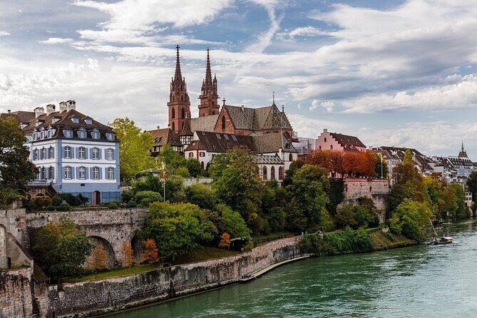 Private direct transfer: Zurich to Basel, English-Speaking driver - An In-Depth Look at the Zurich to Basel Private Transfer