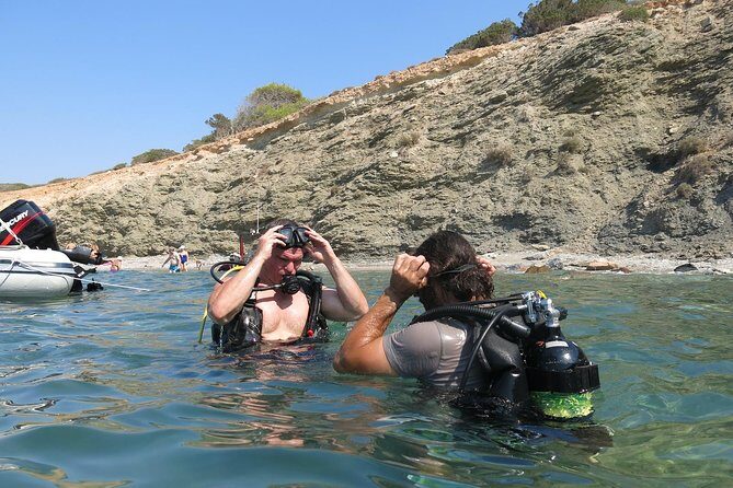 Private Discover scuba diving for beginners in Athens with pickup - Itinerary Breakdown: From Land to Underwater