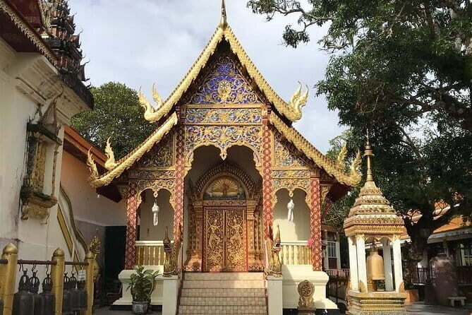 Private Doi Suthep Temple Handicraft Center and Sticky Waterfall - Who Should Consider This Tour?