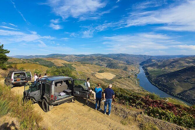 Private Douro and Porto 4x4 Tour with Wine Tasting and Boat Trip - Key Points