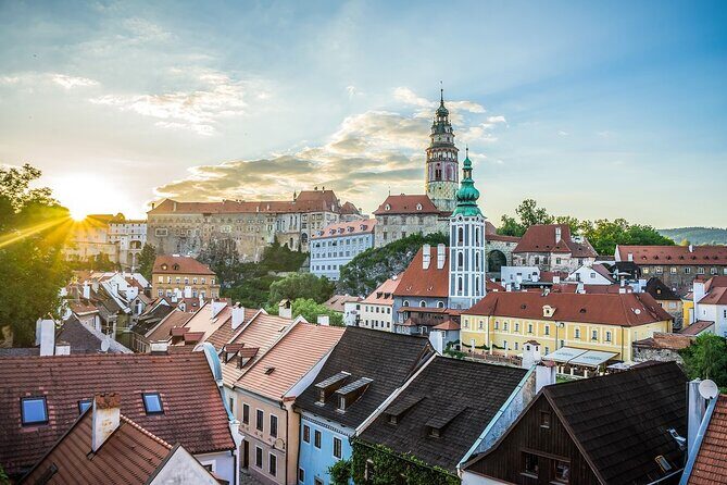 Private Driver from Prague to Vienna with a Stop in Cesky Krumlov - The Journey from Prague to Vienna: What to Expect