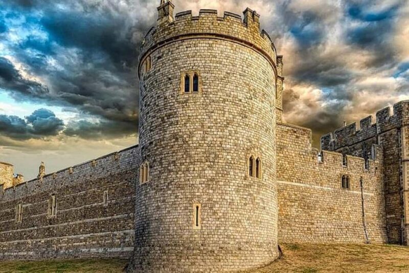 Private Driver guided tour Stonehenge Windsor castle & Bath. - Who Is This Tour Best For?