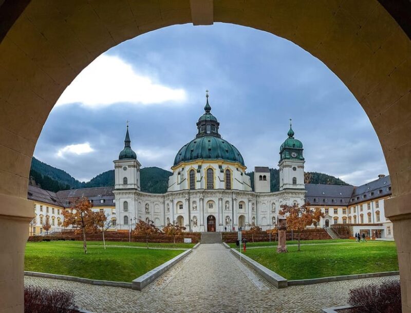 Private driver: Munich to Neuschwanstein, Linderhof & Ettal - Key Points