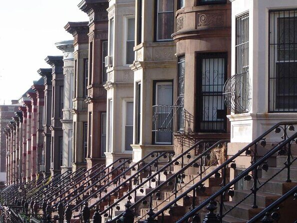 Private Dumbo & Brooklyn Heights Walking Tour - Key Points