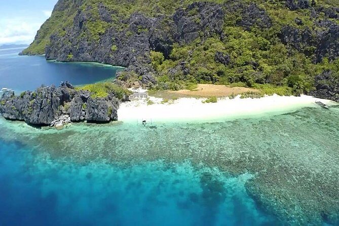 Private El Nido Tour C Island Hopping - Stop 1: Dilumacad Island (Helicopter Island)