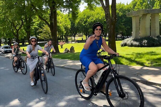 Private Electric Bike Tour in Oporto - FAQ