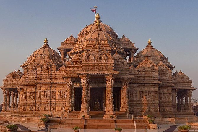 Private Evening Tour to Akshardham Temple with Light and Sound Show - Key Points