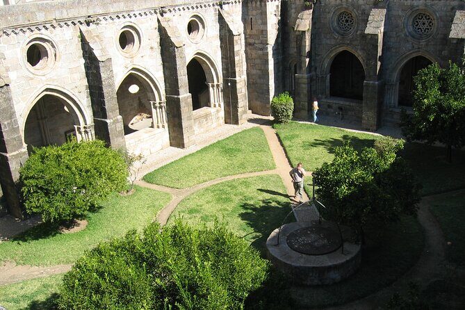 Private Évora Tour - Megaliths, Historical Center and Cork Region - Who Is This Tour Best Suited For?