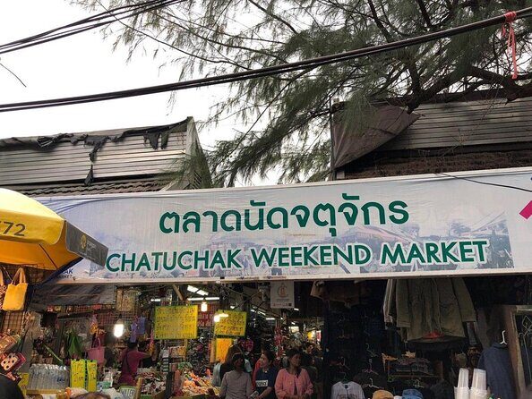Private Exclusive Guided Chatuchak Weekend Market Shopping Tour - A Deep Dive into the Tour Experience