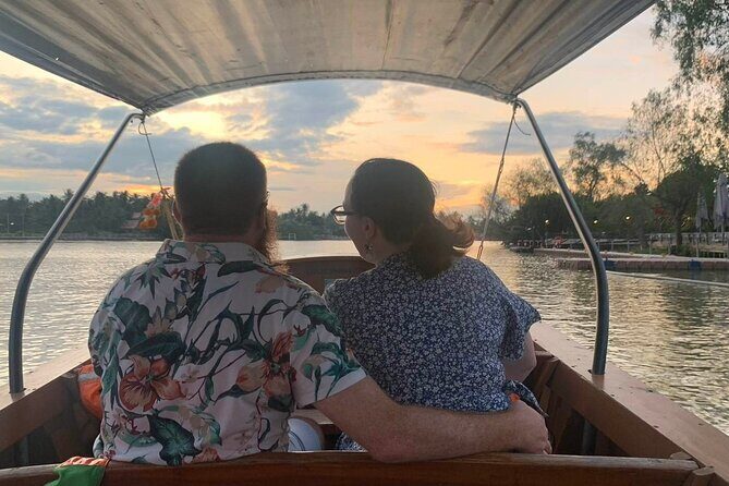 Private Excursion to Maeklong Railway & Amphawa Floating Markets - FAQ