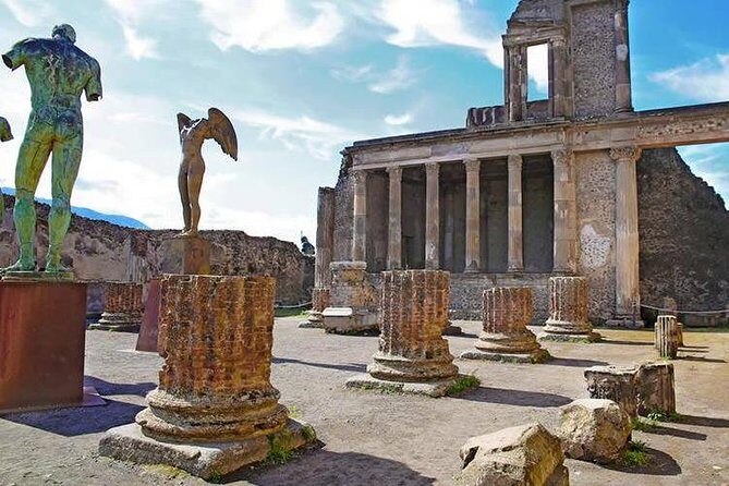Private Excursion to Pompeii and Amalfi Coast from Naples Cruise Port or Hotel - Key Points