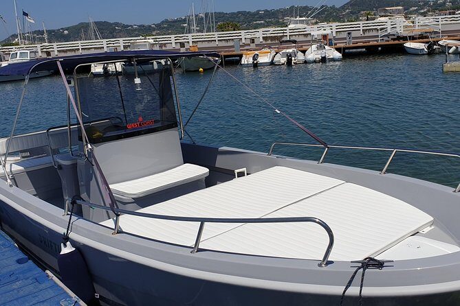 Private excursion to the island of Ischia by Conero 6.6m boat - Practical Considerations