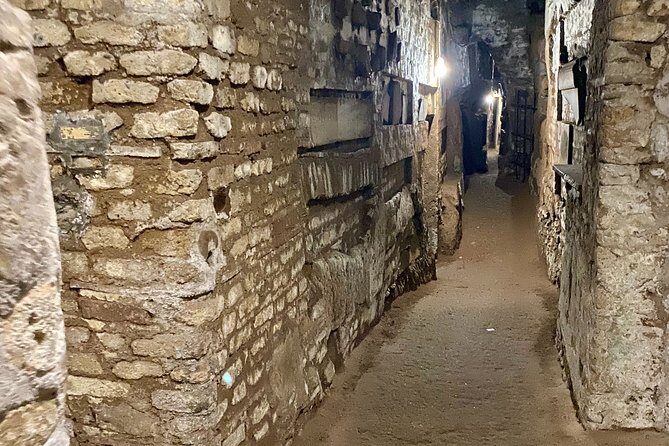Private Express Tour of Roman Catacombs with Transfer - A Deep Dive into the Tour Experience