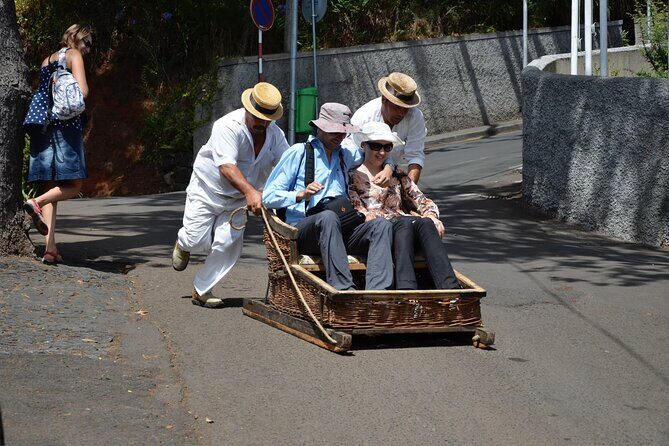Private Express Tuk Tuk Tour Funchal Old Town & Toboggans - An In-Depth Look at the Tour Experience