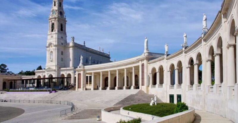 Private Fatima Full Day Tour from Lisbon - Key Points