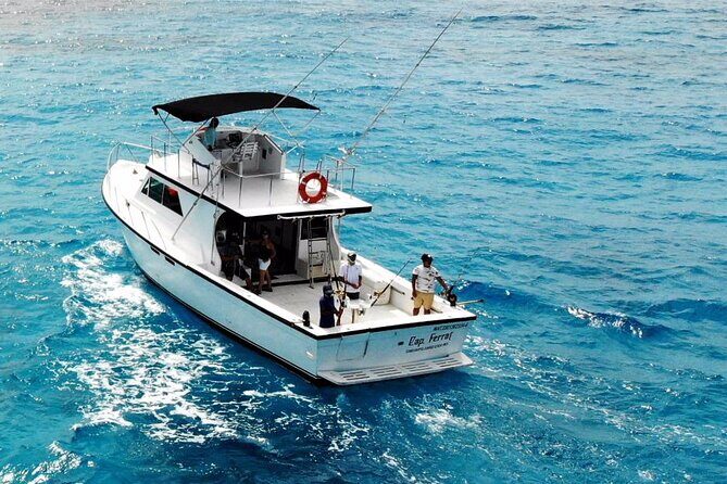 Private fishing charter Boat 48ft 12 pax Good Marlin and Sailfish - The Value of a Private Cancun Fishing Charter