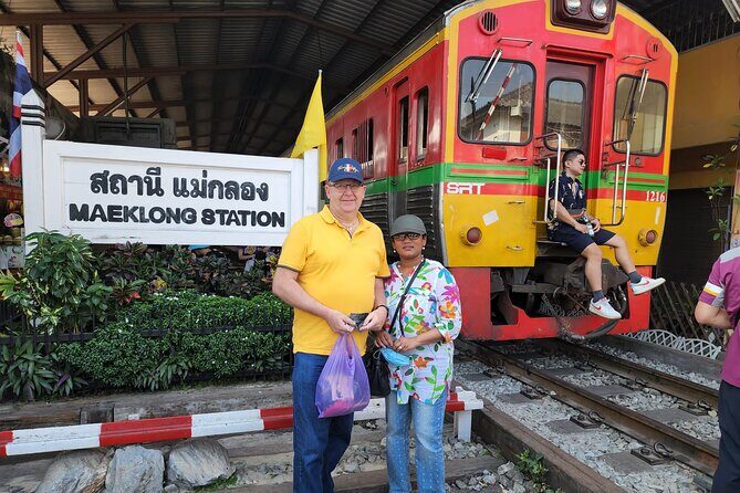 Private Floating Market and Maeklong Railway Market Day Tour - What’s Not Included and Tips