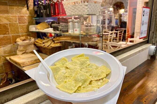 Private Florence Food Walking Tour with Wine and Food Tastings - Who Should Consider This Tour?