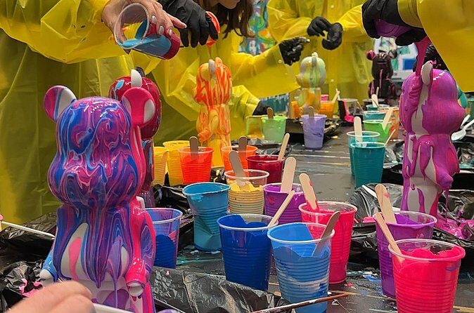 Private Fluid Bear Experience in New York - The Experience Environment