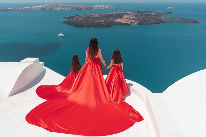 Private Flying Dress Photoshoot in Santorini - Flexibility and Inclusivity