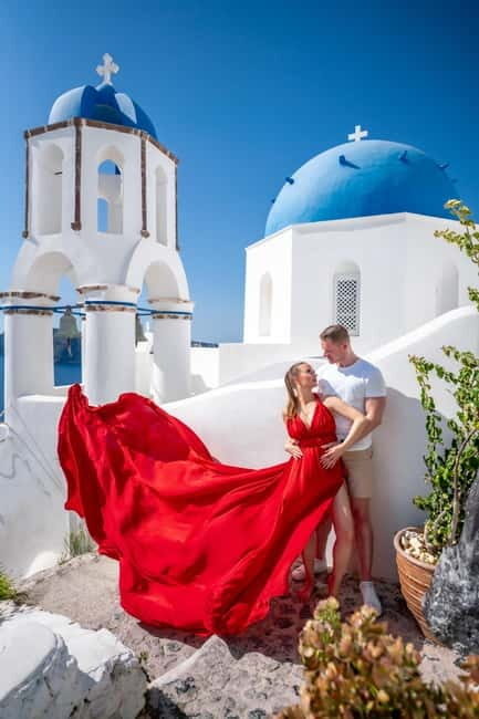 Private Flying Dress Photoshoot Santorini With Pickup - What to Expect: A Detailed Look