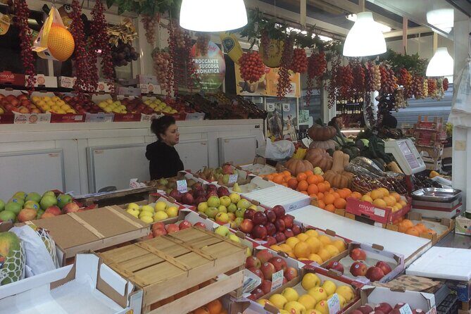 Private Food Tour Rome Testaccio - Exploring the Testaccio District