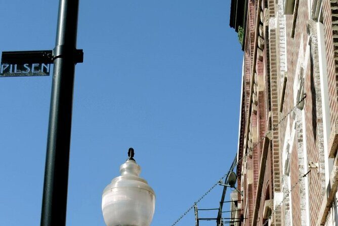 Private Frida and Friends Tour in Pilsen - An In-Depth Look at the Pilsen Tour