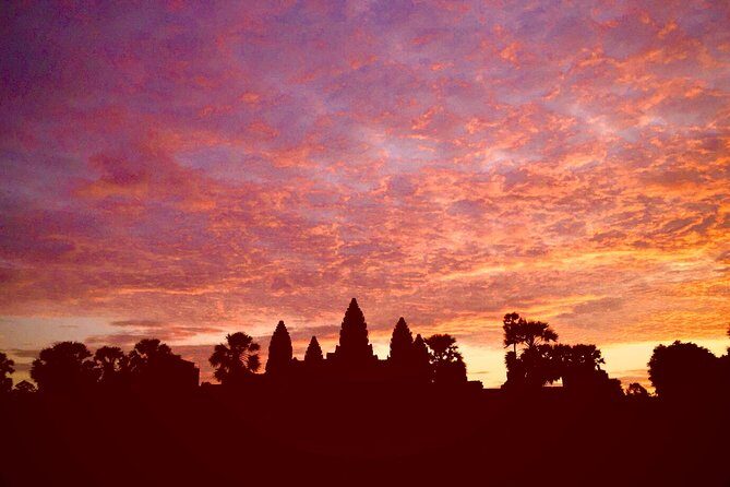 Private Full 3 Days Angkor Sunrise Sunset Tour - Exploring the Private Full 3 Days Angkor Sunrise Sunset Tour