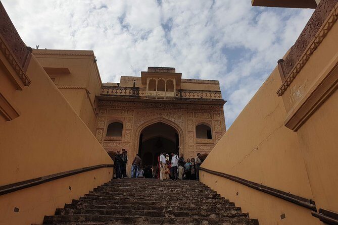 Private Full Day City tour of Jaipur from Delhi by Car - Frequently Asked Questions