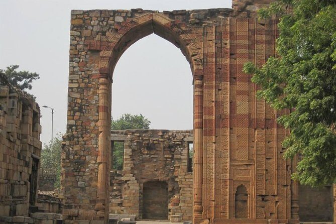 Private Full Day Guided Tour of Delhi and Old Delhi - Key Points