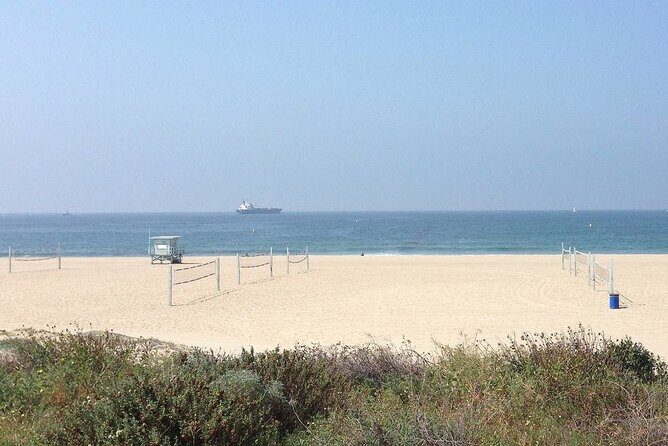 Private Full Day L.A Suburbs and Attractions from Los Angeles -Pick Up included - Who Should Consider This Tour?